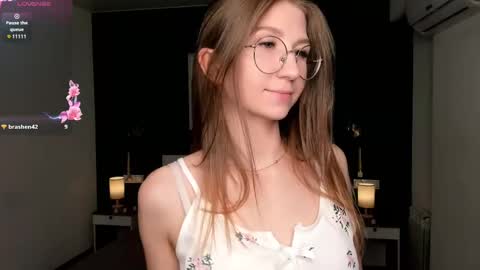 Snapshot of portia_bubbles chatting on September 13, 2025, 7:02 pm Elizabeth online show from September 13, 2025, 7:02 pm