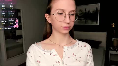Snapshot of portia_bubbles chatting on September 25, 2025, 7:06 pm Elizabeth online show from September 25, 2025, 7:06 pm