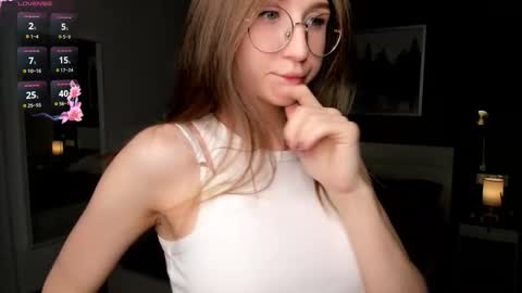 Elizabeth online show from October 28, 2025, 7:16 pm