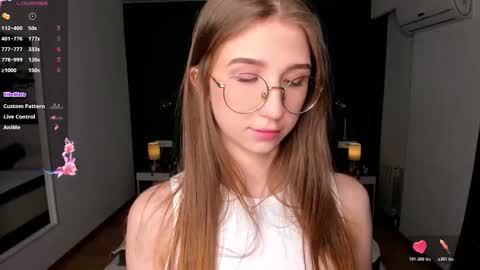 Snapshot of portia_bubbles chatting on February 21, 2026, 7:04 pm Elizabeth online show from February 21, 2026, 7:04 pm