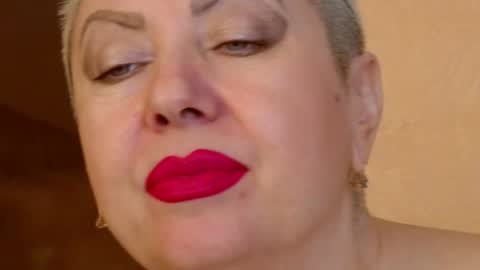 LADY POSH online show from October 17, 2025, 9:39 pm