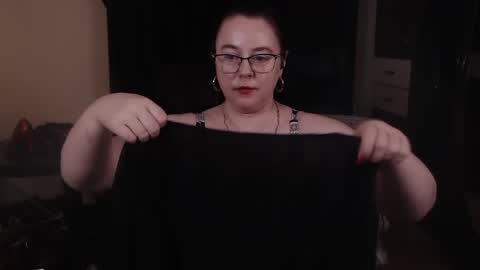 Snapshot of posh_mistress chatting on December 8, 2024, 5:55 pm PoshMistres    online show from December 8, 2024, 5:55 pm