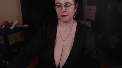 Snapshot of posh_mistress chatting on December 22, 2024, 5:12 am PoshMistres    online show from December 22, 2024, 5:12 am