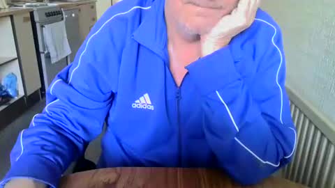 poshman65 online show from February 10, 2026, 11:47 am