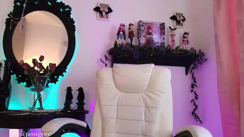 Anna Goth independient model online show from October 31, 2025, 10:33 pm