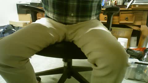 Snapshot of poundtownusa2016 chatting on February 9, 2025, 7:19 pm ConchilDog online show from February 9, 2025, 7:19 pm