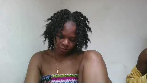 pouponnette online show from February 6, 2026, 1:10 am