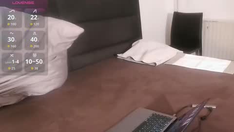 Smooth Daddy online show from November 19, 2025, 4:40 pm