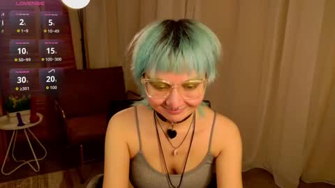 Snapshot of powderofgun chatting on April 19, 2026, 8:22 pm powderofgun online show from April 19, 2026, 8:22 pm