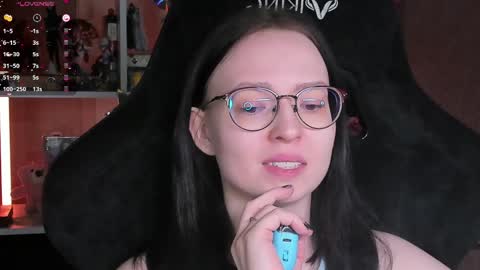 Snapshot of power_robynn chatting on April 7, 2026, 4:40 pm Robyn online show from April 7, 2026, 4:40 pm