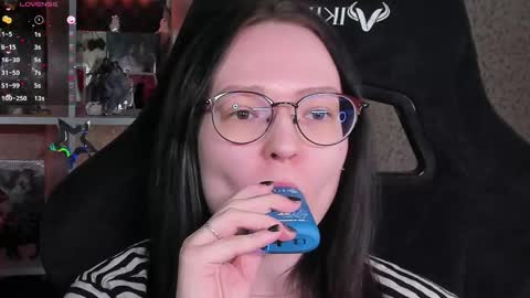 Snapshot of power_robynn chatting on April 18, 2026, 2:21 pm Robyn online show from April 18, 2026, 2:21 pm
