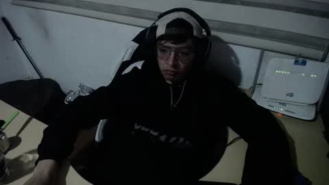 powerfulzeus2 online show from January 18, 2026, 2:26 am