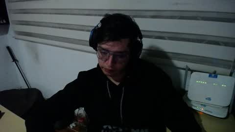 powerfulzeus2 online show from January 19, 2026, 3:54 am