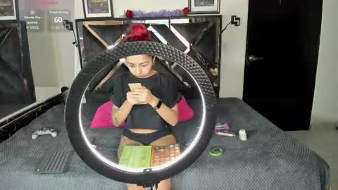 poyson_ivy1 online show from May 12, 2026, 12:08 am