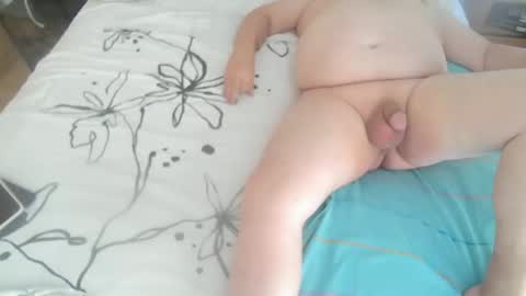 pp_couple online show from September 10, 2025, 4:18 pm