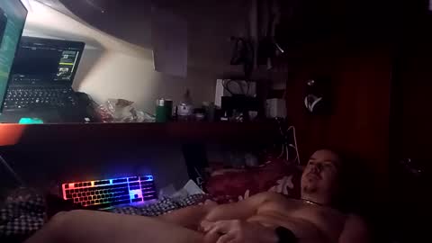 Snapshot of pr0sergi0 chatting on December 4, 2024, 5:33 pm Sergi0 online show from December 4, 2024, 5:33 pm