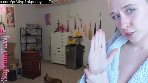 Snapshot of pr3ttyp1nkpussy chatting on January 28, 2025, 9:41 am Evangeline Eva Darling online show from January 28, 2025, 9:41 am