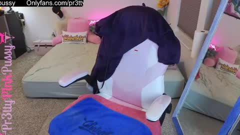 Snapshot of pr3ttyp1nkpussy chatting on February 12, 2025, 6:08 am Evangeline Eva Darling online show from February 12, 2025, 6:08 am
