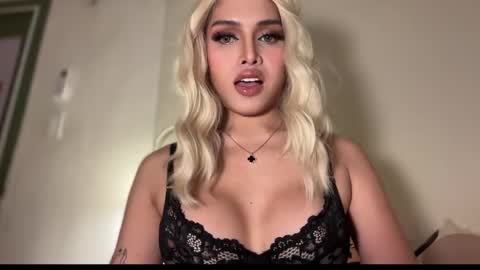 Oh my Amber online show from February 5, 2025, 12:10 am