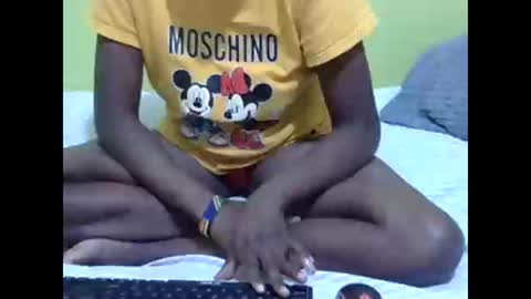 precious_nesh online show from February 25, 2025, 10:15 am
