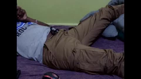 Snapshot of precious_nesh chatting on October 9, 2025, 11:41 am precious_nesh online show from October 9, 2025, 11:41 am