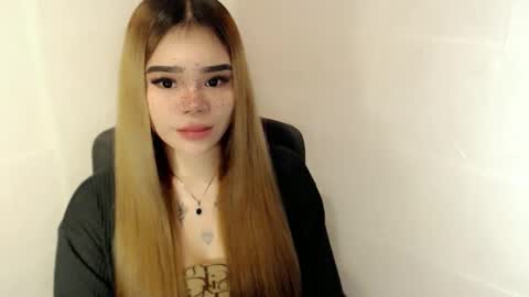 Snapshot of preciousangel69xxx chatting on April 12, 2026, 2:49 am MAXXINE online show from April 12, 2026, 2:49 am