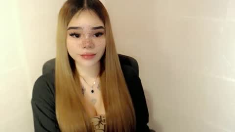 Snapshot of preciousangel69xxx chatting on April 25, 2026, 2:58 am MAXXINE online show from April 25, 2026, 2:58 am