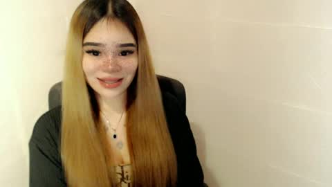 Snapshot of preciousangel69xxx chatting on May 16, 2026, 12:04 pm MAXXINE online show from May 16, 2026, 12:04 pm