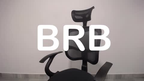 Snapshot of present_the_magic chatting on January 23, 2025, 5:45 am Plux online show from January 23, 2025, 5:45 am