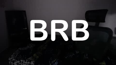 Snapshot of present_the_magic chatting on November 16, 2025, 2:06 am Plux online show from November 16, 2025, 2:06 am