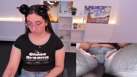 Snapshot of press_anykey chatting on October 4, 2025, 1:31 pm Camila online show from October 4, 2025, 1:31 pm