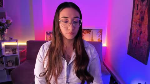Camila  online show from May 7, 2026, 12:43 pm