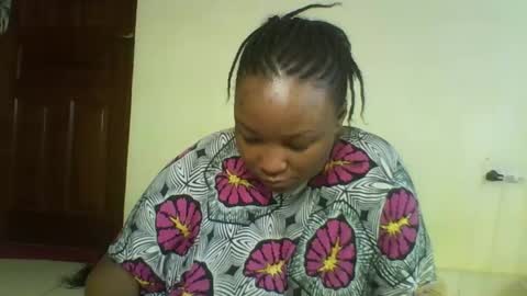 Snapshot of prettie_diva0 chatting on September 14, 2025, 12:59 pm Prettie diva online show from September 14, 2025, 12:59 pm