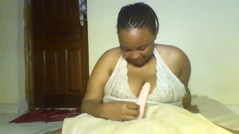 Snapshot of prettie_diva0 chatting on September 16, 2025, 12:11 am Prettie diva online show from September 16, 2025, 12:11 am