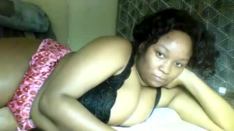 Snapshot of prettie_diva0 chatting on October 27, 2025, 12:47 am Prettie diva online show from October 27, 2025, 12:47 am