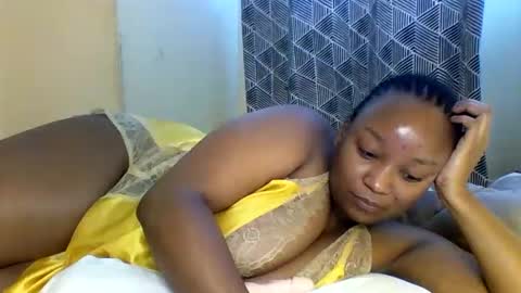 Prettie diva online show from December 15, 2025, 12:53 pm