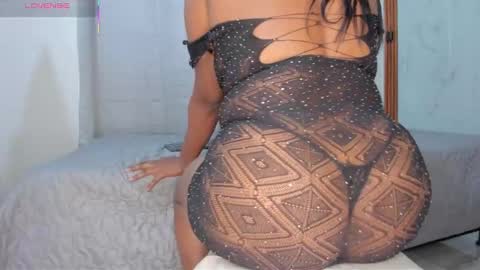 pretty__brunette online show from September 14, 2025, 1:10 pm