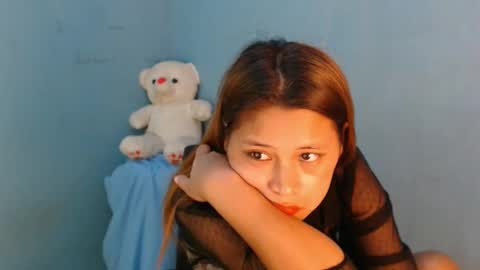ELLA online show from December 11, 2024, 3:35 am