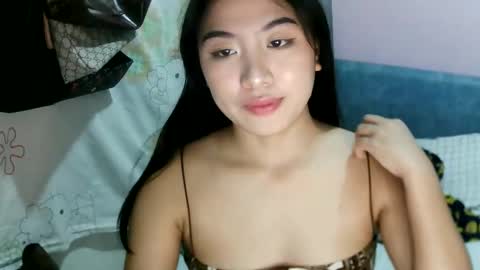 Snapshot of pretty_am chatting on September 18, 2025, 11:45 am pretty_am online show from September 18, 2025, 11:45 am