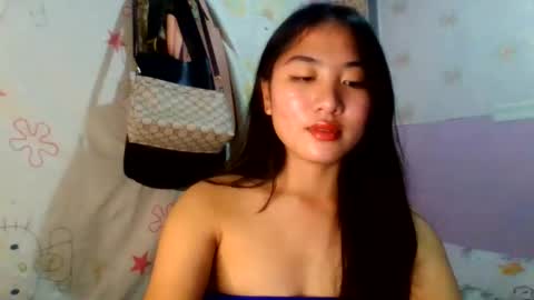 pretty_am online show from November 5, 2025, 1:33 pm