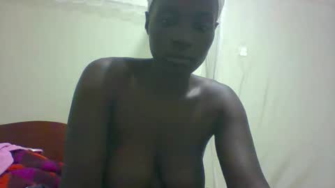 pretty_betty_ online show from February 4, 2025, 6:38 pm