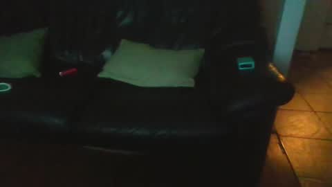 pretty_boy321 online show from September 24, 2025, 3:10 am