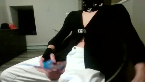 pretty_boy321 online show from January 17, 2026, 4:17 am