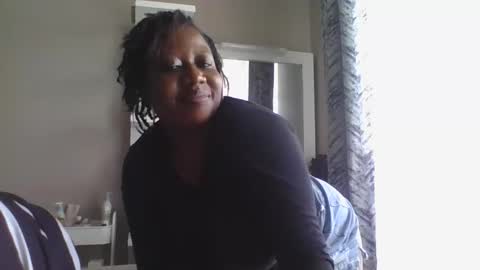 chichi online show from March 2, 2025, 12:54 pm