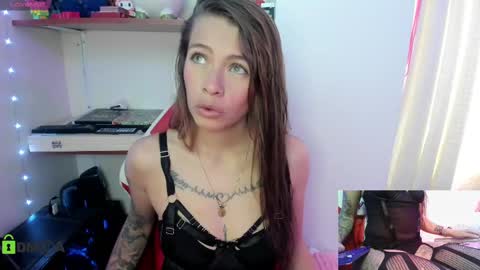 Snapshot of pretty_candysex chatting on September 24, 2025, 8:34 pm Lisa online show from September 24, 2025, 8:34 pm