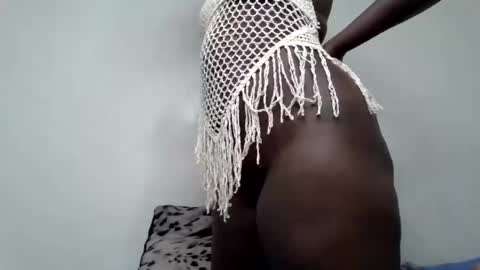 Snapshot of pretty_curvy99 chatting on July 8, 2026, 10:36 pm pretty_curvy99 online show from July 8, 2026, 10:36 pm