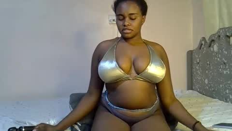 pretty_daina3 online show from October 16, 2025, 7:26 pm