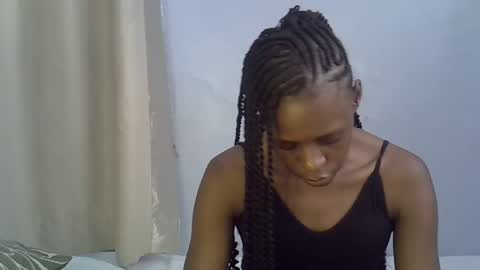 pretty_daniella online show from December 28, 2024, 8:37 am