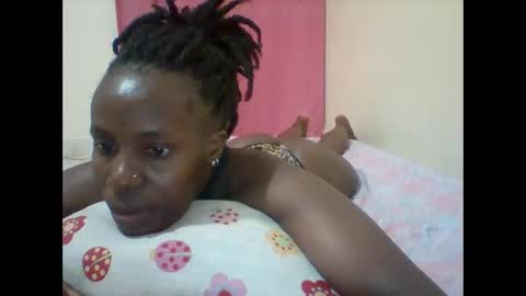 Snapshot of pretty_darya chatting on January 16, 2025, 2:41 am pretty_darya online show from January 16, 2025, 2:41 am