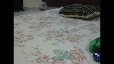 Snapshot of pretty_darya chatting on October 23, 2025, 6:39 pm pretty_darya online show from October 23, 2025, 6:39 pm